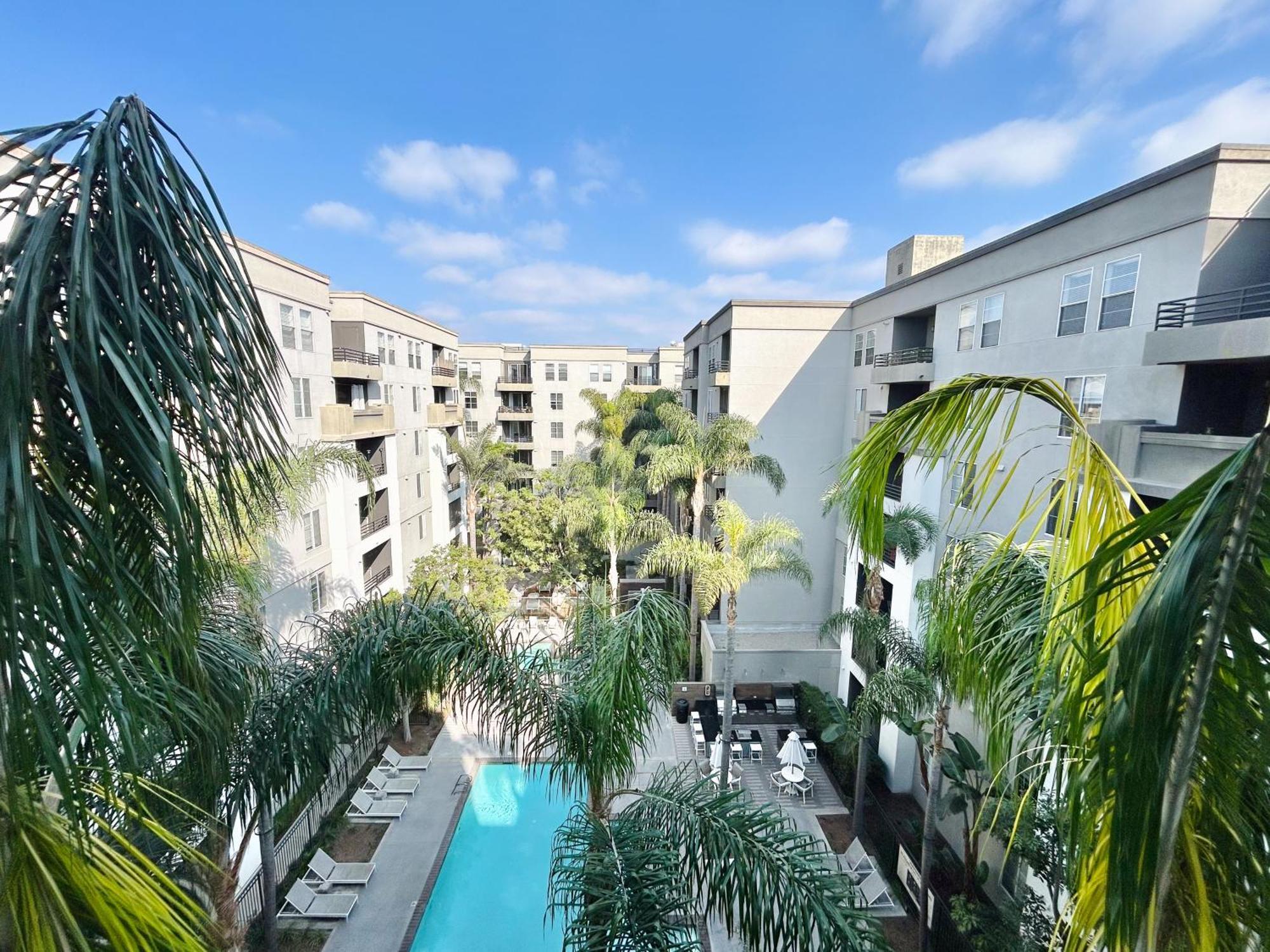 2Bd 2Ba Santa Monica Apartment With Relaxing Pool View Лос Анджелис Екстериор снимка