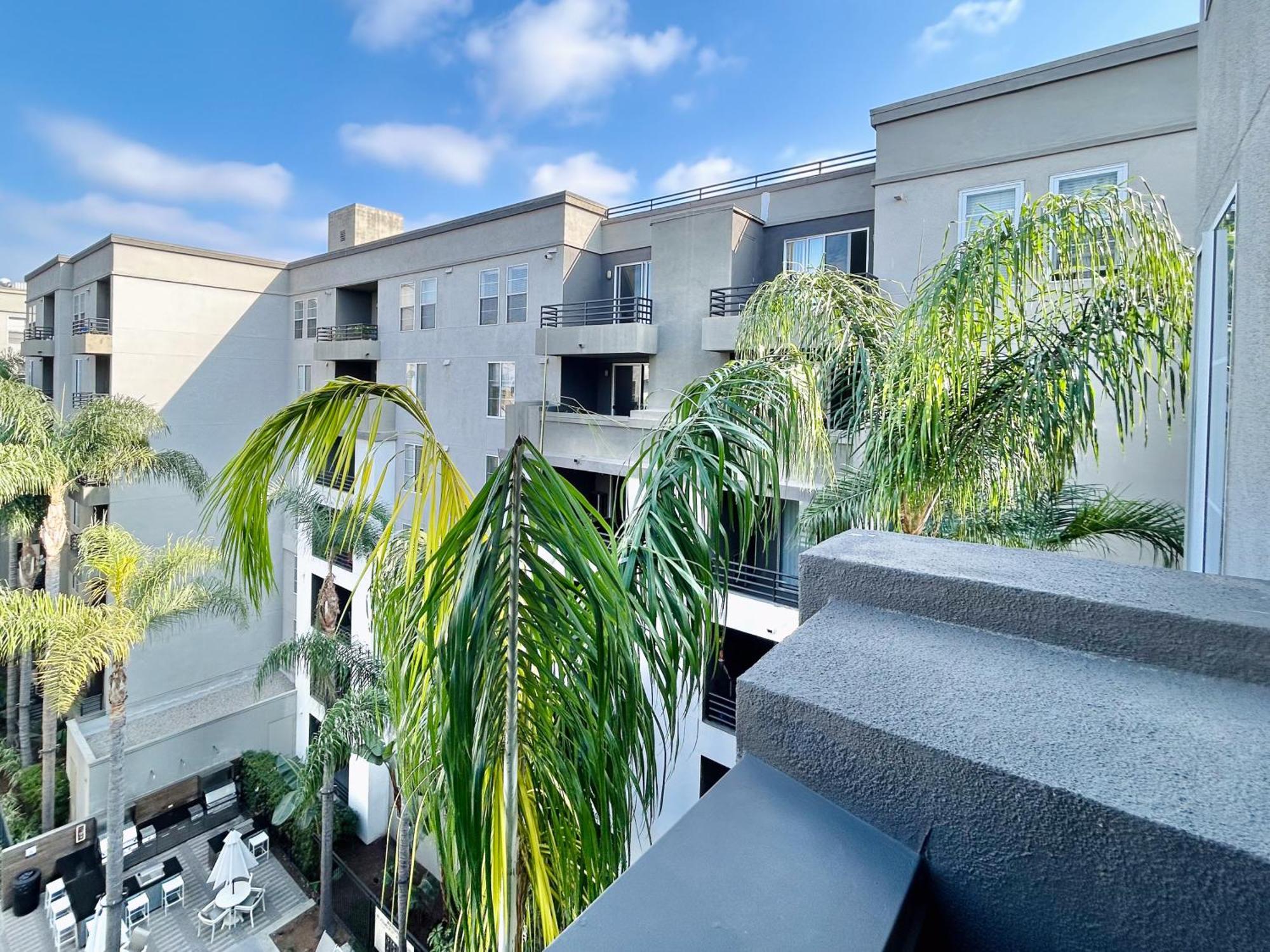 2Bd 2Ba Santa Monica Apartment With Relaxing Pool View Лос Анджелис Екстериор снимка