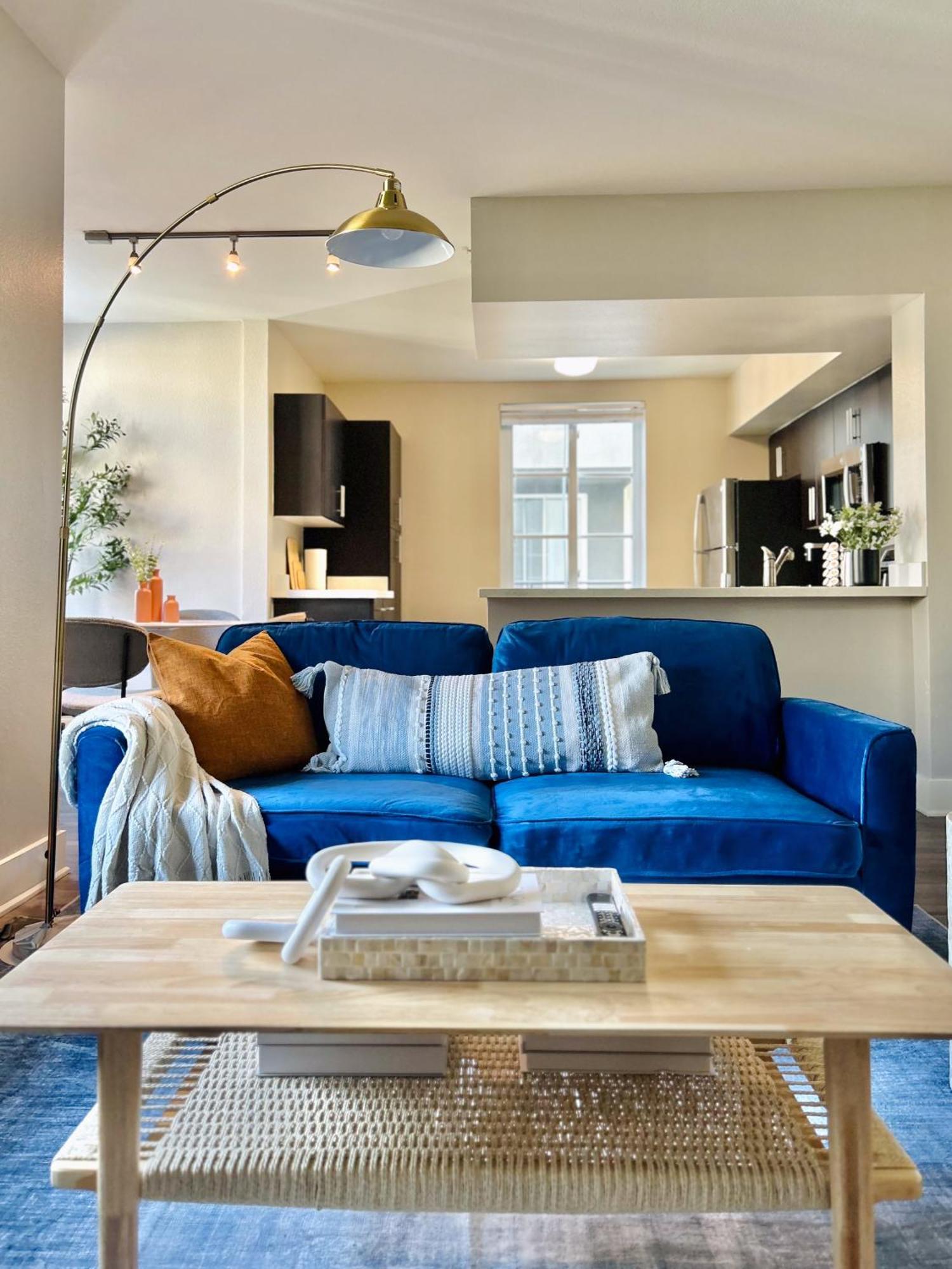 2Bd 2Ba Santa Monica Apartment With Relaxing Pool View Лос Анджелис Екстериор снимка